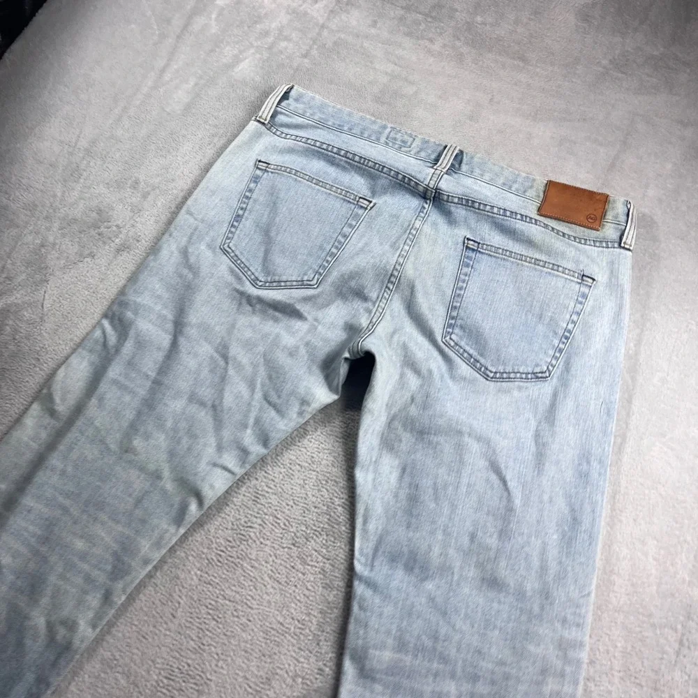 AG Adriano Goldschmied The Matchbox Slim Straight Light Wash Jeans Mens 36
